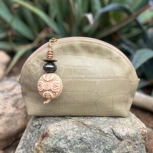 BRACCIALINI | Vintage Light Sage Crocodile-Embossed Women's Makeup Bag Pouch